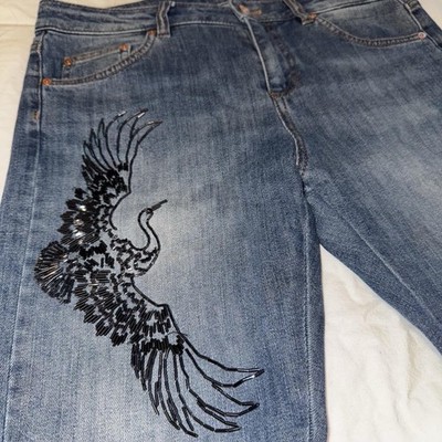 ESCADA Sport Women s Blue Denim Straight Leg Beaded Bird Jeans. Size 34