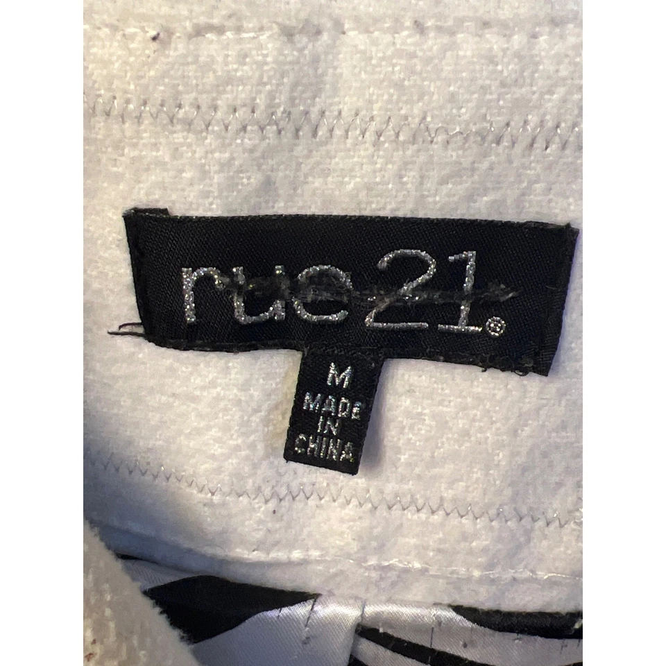 Jaqueta Rue21 mistura de lã branca casaco ervilha média estampa de zebra forrada fofa inverno quente - Imagem 2 de 4