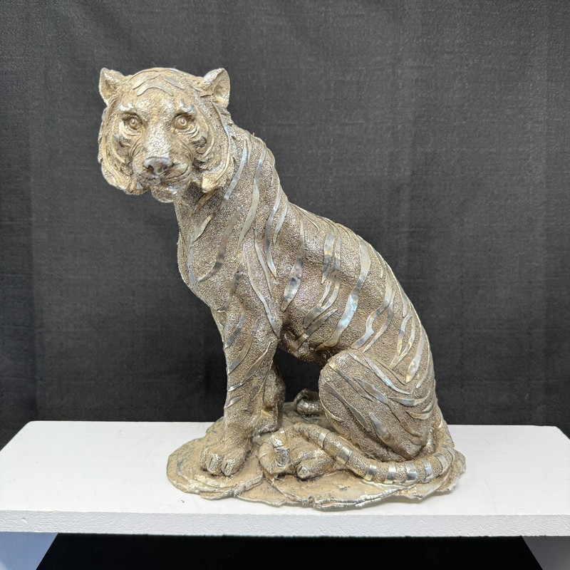 VTG 10 Inch Tall Silver Tiger Statue Metallic Resin Plastic See Pics