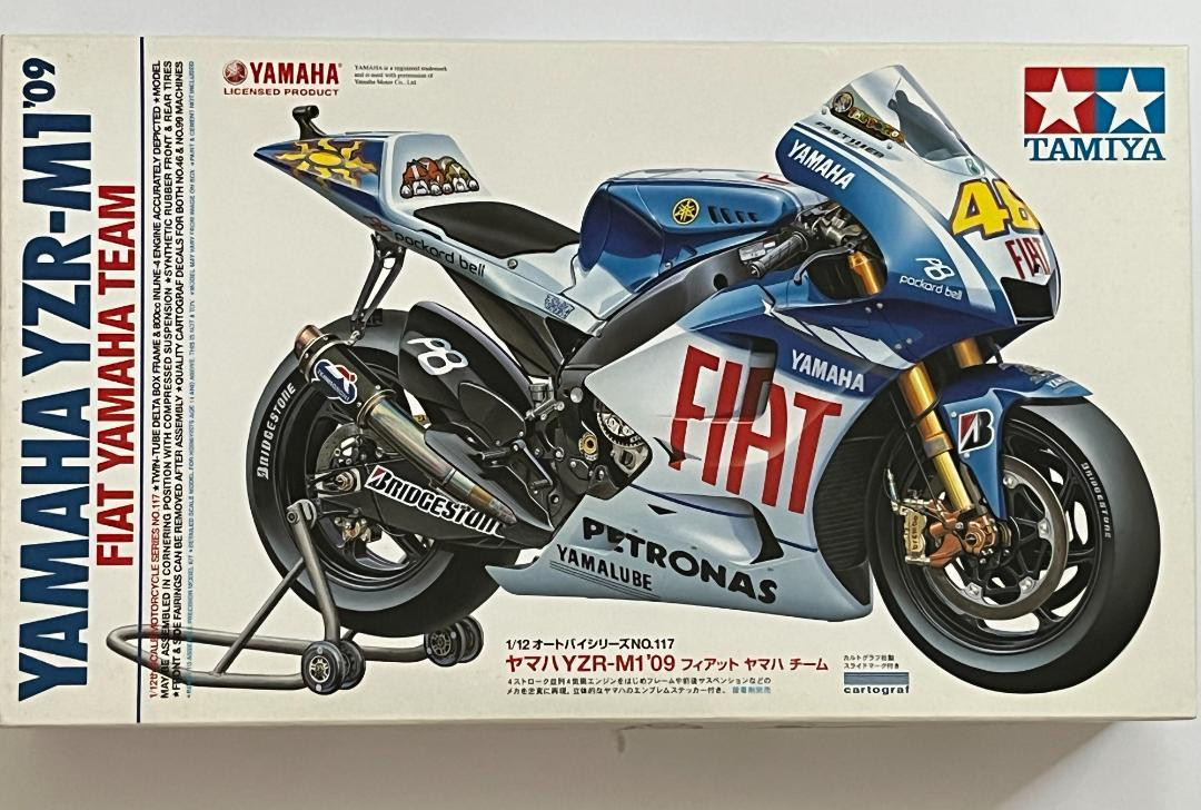 Tamiya 1/12 YZR-M1 2009 Fiat Yamaha Team Model Kit Tamiya 1/12 YZR-M1 2009 Fiat Yamaha Team Model Kit
