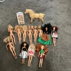 LOT OF 12 VINTAGE BARBIE/MATTEL DOLLS & HORSE, OUTFITS, SHELF