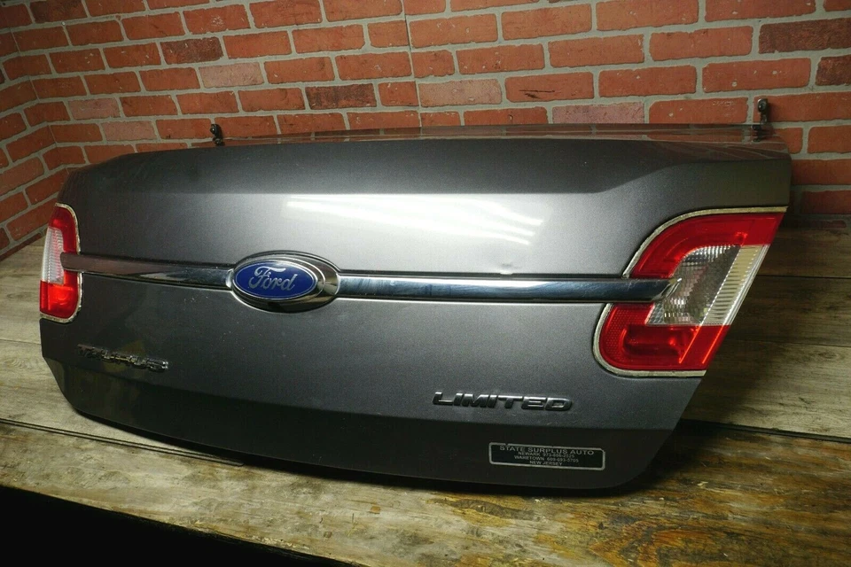 GRAY 2010-2012 FORD TAURUS LIMITED TRUNK LID W/ INNER TAIL LIGHT HINGE LOCK OEM* - Image 3 of 4