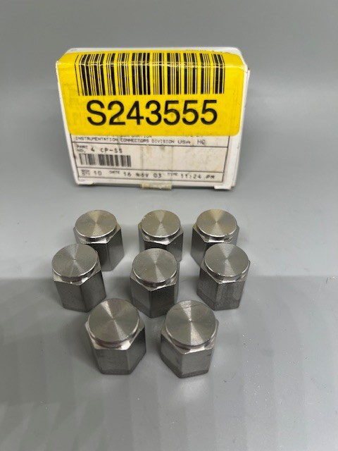 LOT OF 8 Parker 4 CP-SS