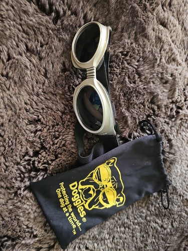 Doggles Protective UV Eye Ware For Dogs Goggles With Soft Case.