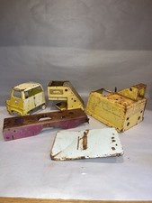 Set Of 5 Pieces Fire Damaged Pressed Steel Toy Trucktractor Parts Set Of 5 Pieces Fire Damaged Pressed Steel Toy Trucktractor Parts