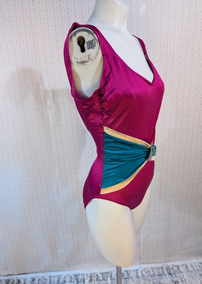 Traje de baño vintage años 80 Mermaid Core S rosa magenta y verde concha Foto 3 de 4
