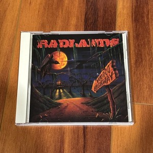 【Jake E. Lee】Badlands / Badlands Why can't we buy Badlands' self-titled debut? Who knows. The