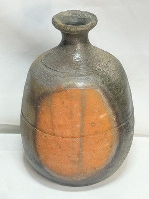 Vintage Japanese Studio Pottery Tokkuri Sake Bottle Bizen Yakishime Botamochi