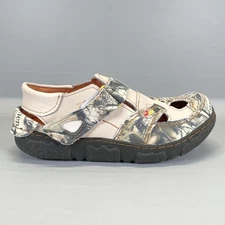 TMA Eyes Shoes Womens Size 40 Beige Gray Leather Strap Casual Comfort Sandals