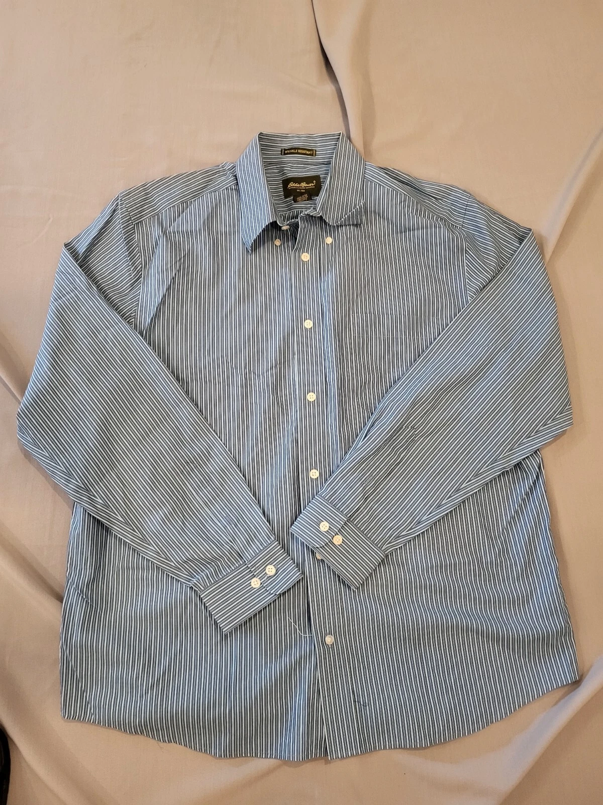 Eddie Bauer Authentic Outdoor Outfitter Men Long Sleeve Button Up Shirt. Size L