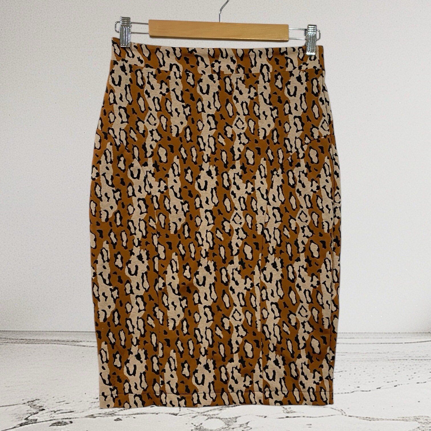 Maeve By Anthropologie Animal Print Pencil Skirt Women’s Small Soft Stretch Knit