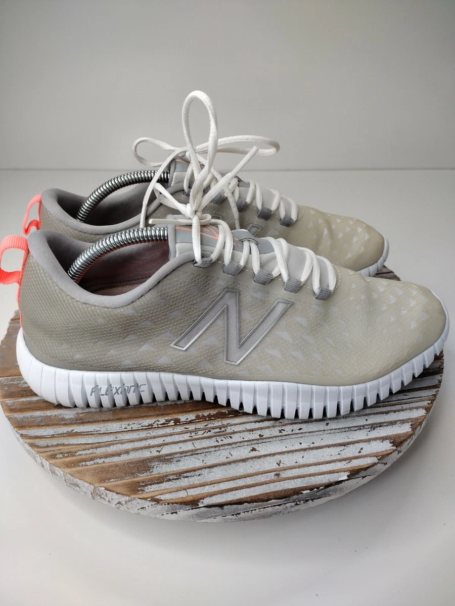 New balance men's 99v1 training sneaker Clearance