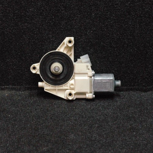MERCEDES-BENZ C W205 2013 Fensterhebermotor vorne rechts A2048200642