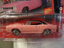 1969 Dodge Super Bee 2006 Johnny Lightning American Beauties  164 Die-cast