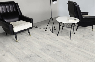 13,95  /m² Laminat MPlus Masterplex 2024 K053 LHD 4V PG2 Eiche Michigan Boden 