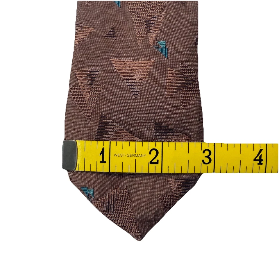 复古线性尺寸领带 56 x 3 浅棕色几何爵士 90 年代流行艺术 — 第 4/4 张图片