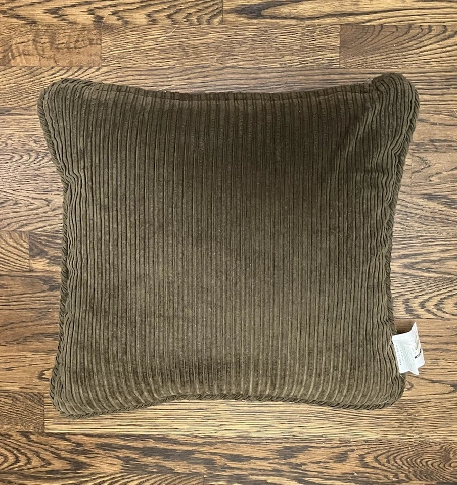 Almohada Huntsman Fawn 18" estampado de ciervos detalles de alta gama Foto 3 de 4