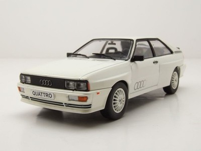 Audi quattro 1981 weiß Modellauto 1:24 Whitebox