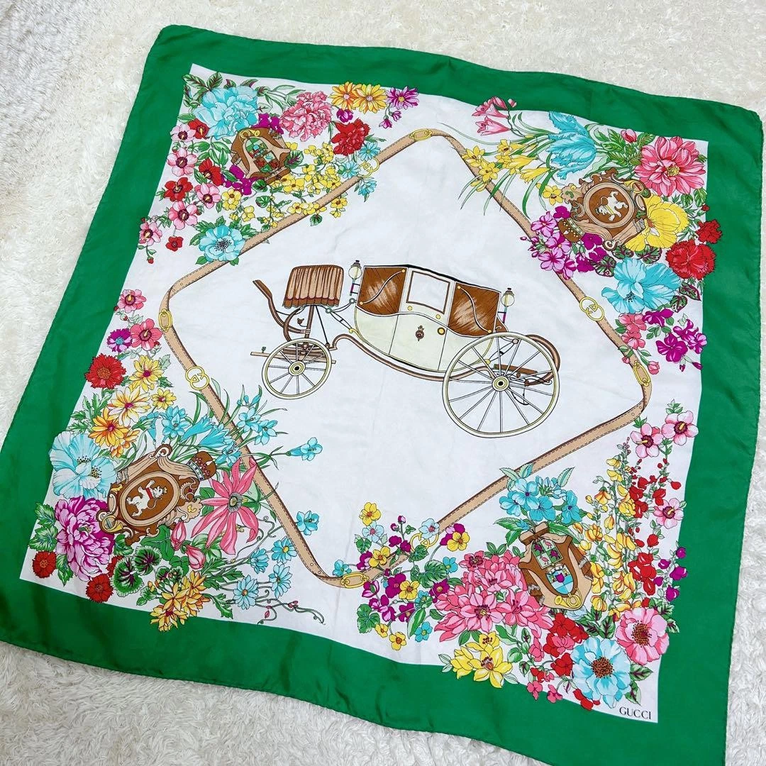 Gucci Foulard en soie à fleurs vert fleur botanique unisexe 86 cm x 86 cm