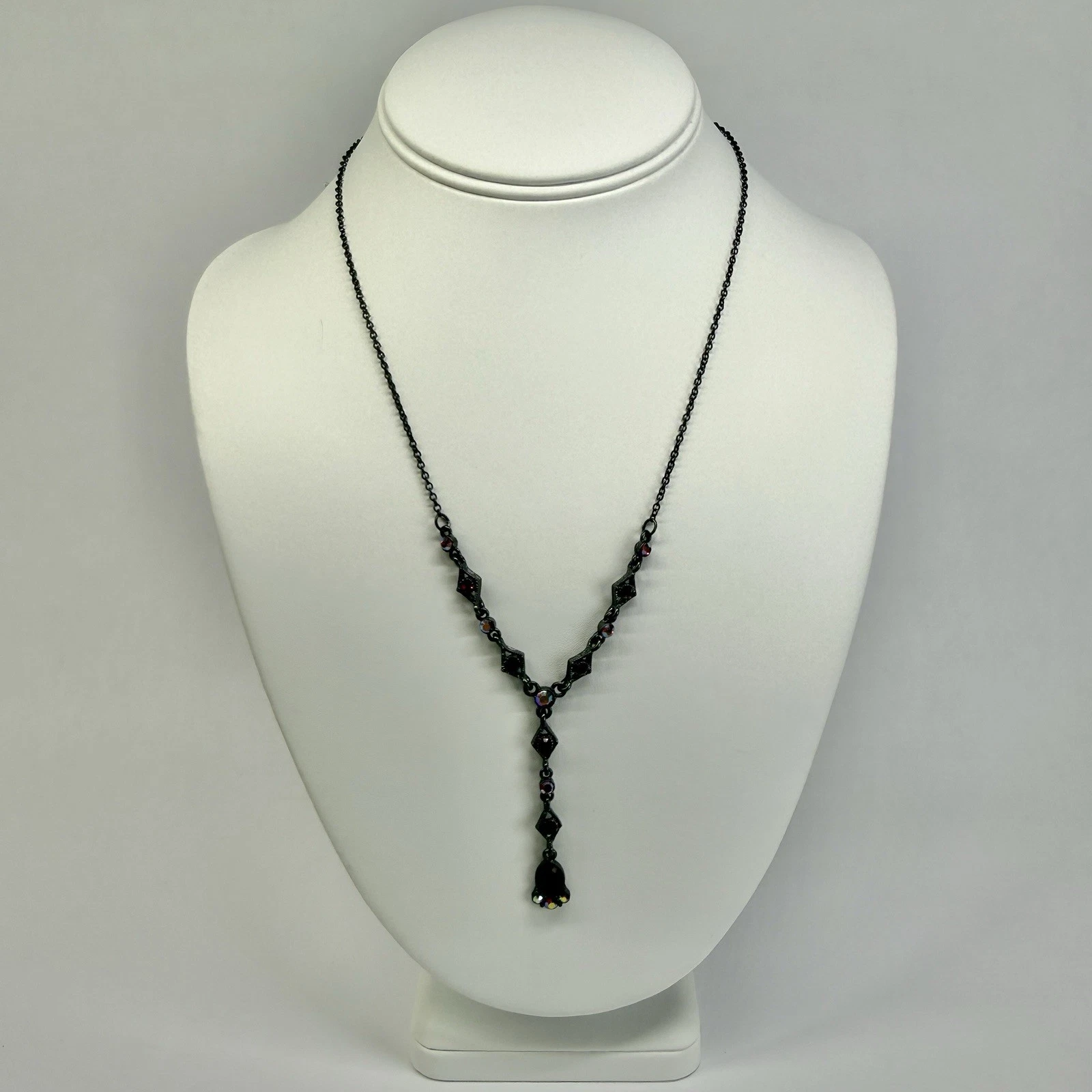 1928 Floral Faceted Crystal Art Deco Dainty Silver Tone Vintage Necklace N687
