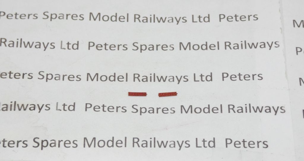 Dapol 116080 Britannia N Gauge Nameplate Apollo (Pair)