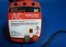 Zareba Red Snap'r 88C AC electric fence controller