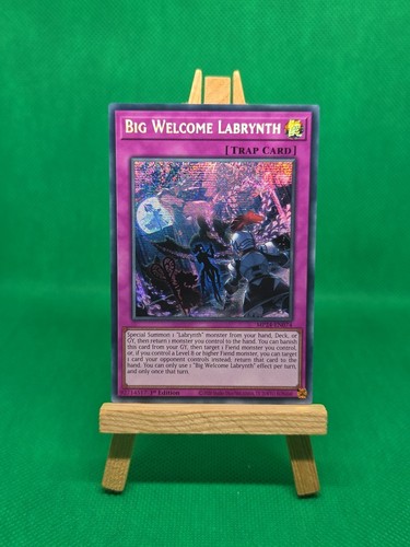 MP24-EN074 Big Welcome Labrynth Secreto Prismático Raro 1ª Edición YuGiOh - Imagen 1 de 12