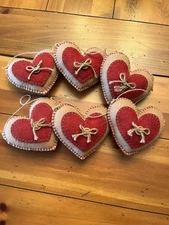 PRIMITIVE WOOL FELT PENNY RUG ORNIES BOWL FILLERS SET OF SIX HEARTS