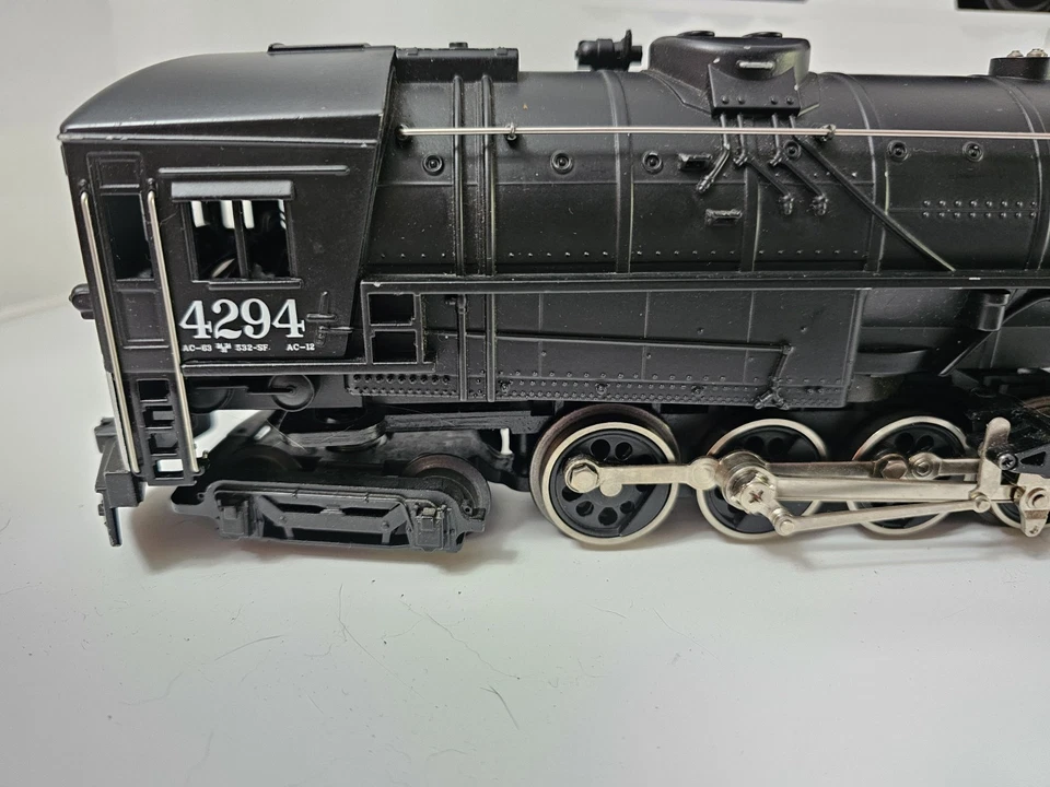 RailKing 30-1144-1 O Southern Pacific AC-12 4-8-8-2 Cab Forward 4294 w/Proto 1.0 - Image 3 of 4
