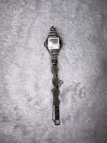Vintage Helbros Women’s Watch 10k GP With 20 Diamond Chips - Picture 2 of 7