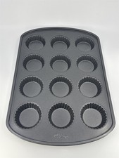 Wilton Mini Muffin/Tart Pan Makes 12 Mini Tar...