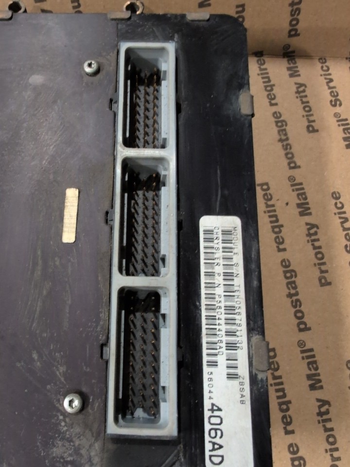 1997 Jeep Grand Cherokee 4.0L Engine Control Module Computer ...