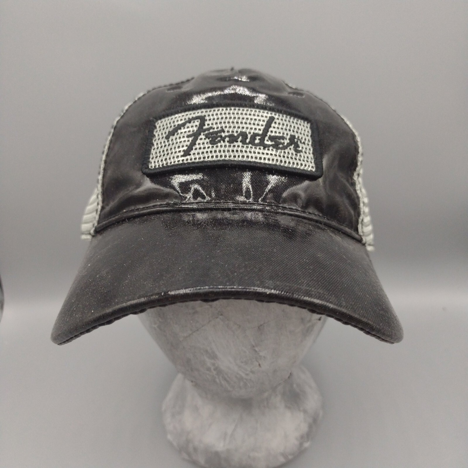 . Gray Mesh Strapback One Size