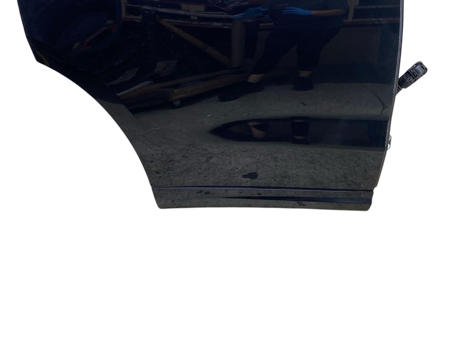 2017-2024 MASERATI LEVANTE OEM RIGHT REAR DOOR SHELL NERO RIBELLE METALLIC (816)