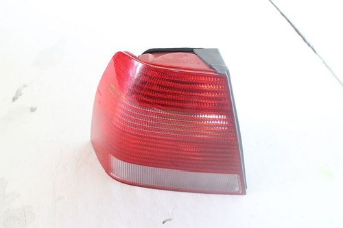 Rückleuchte links Rücklicht 1J5945095AA VW BORA (1J2) 1.9 TDI VW