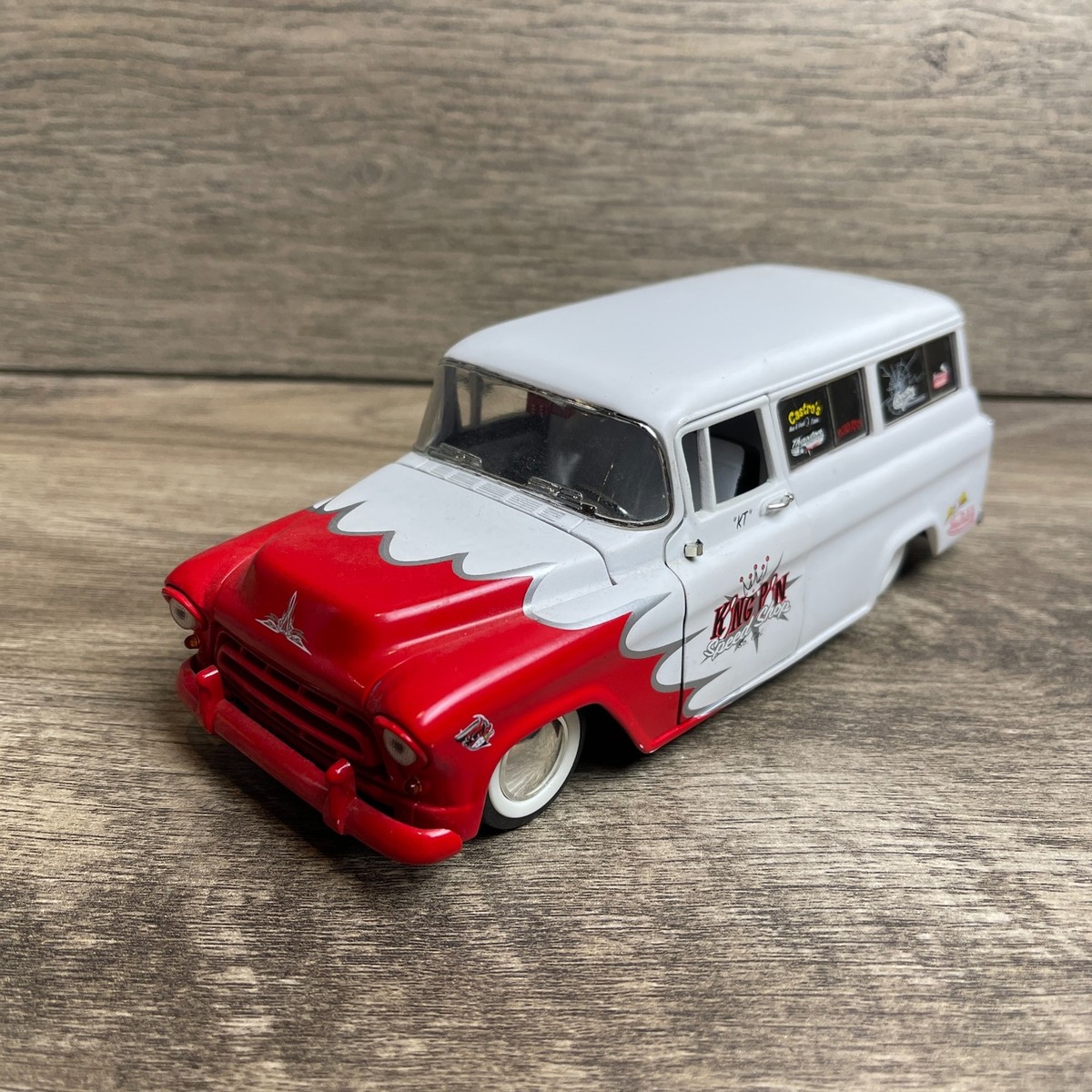 Jada Toys 1957 Chevrolet Suburban Von Dutch Garage 1:24 Diecast