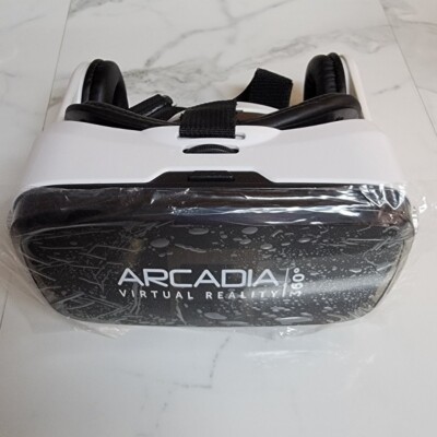 Emerge Arcadia 360 Virtual Reality Headset w/ Built In Headphones