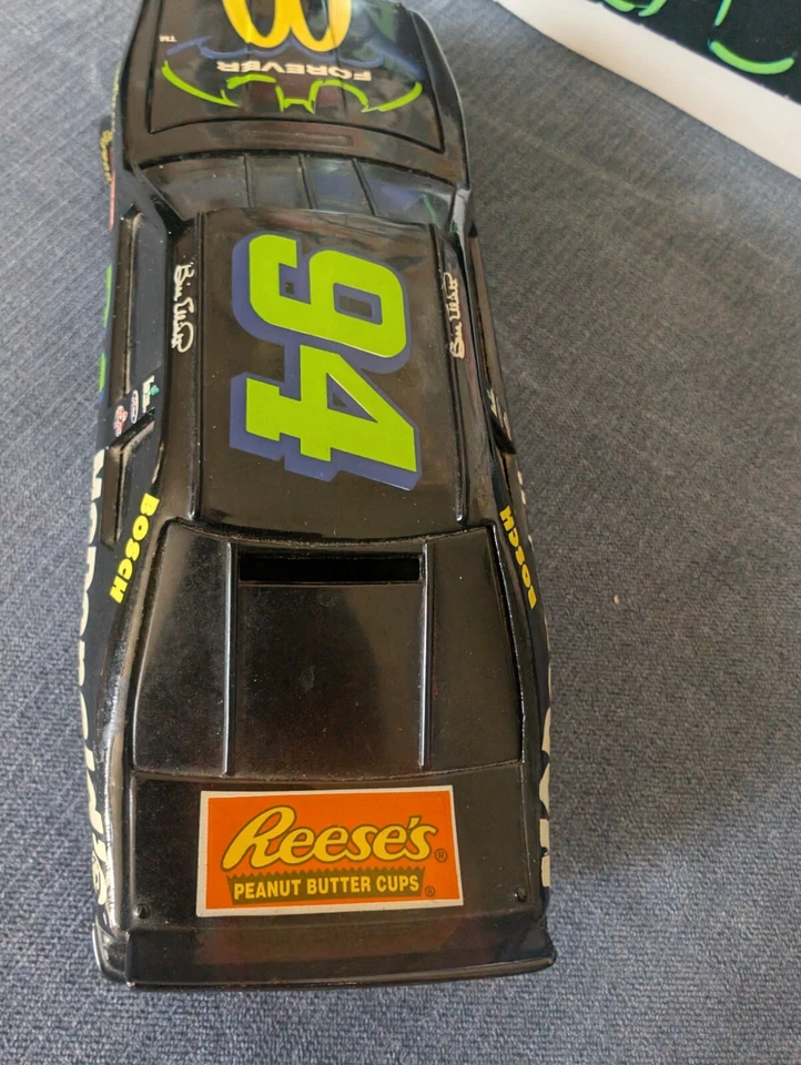 1995 Racing Champions 1/24 Diecast Bank W/Key Batman ThunderBat #94 Bill Elliot - Image 3 of 4