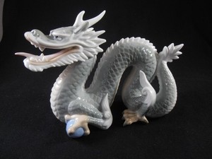Large Japanese Horned Dragon Porcelain Figurine Fantasy DL Japan
