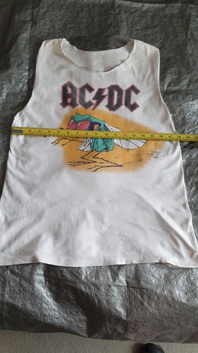 AC/DC Fly On the Wall Customised T-Shirt & Tour Programme - Picture 3 of 8