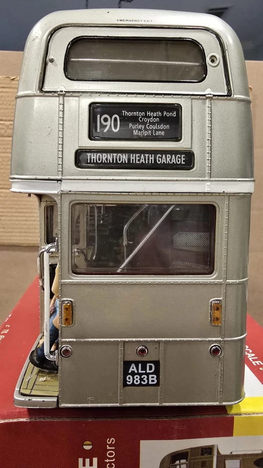 Sun Star Die-cast Routemaster 2911: RM1983-983B Anniversary Of London Transport - Image 4 of 4