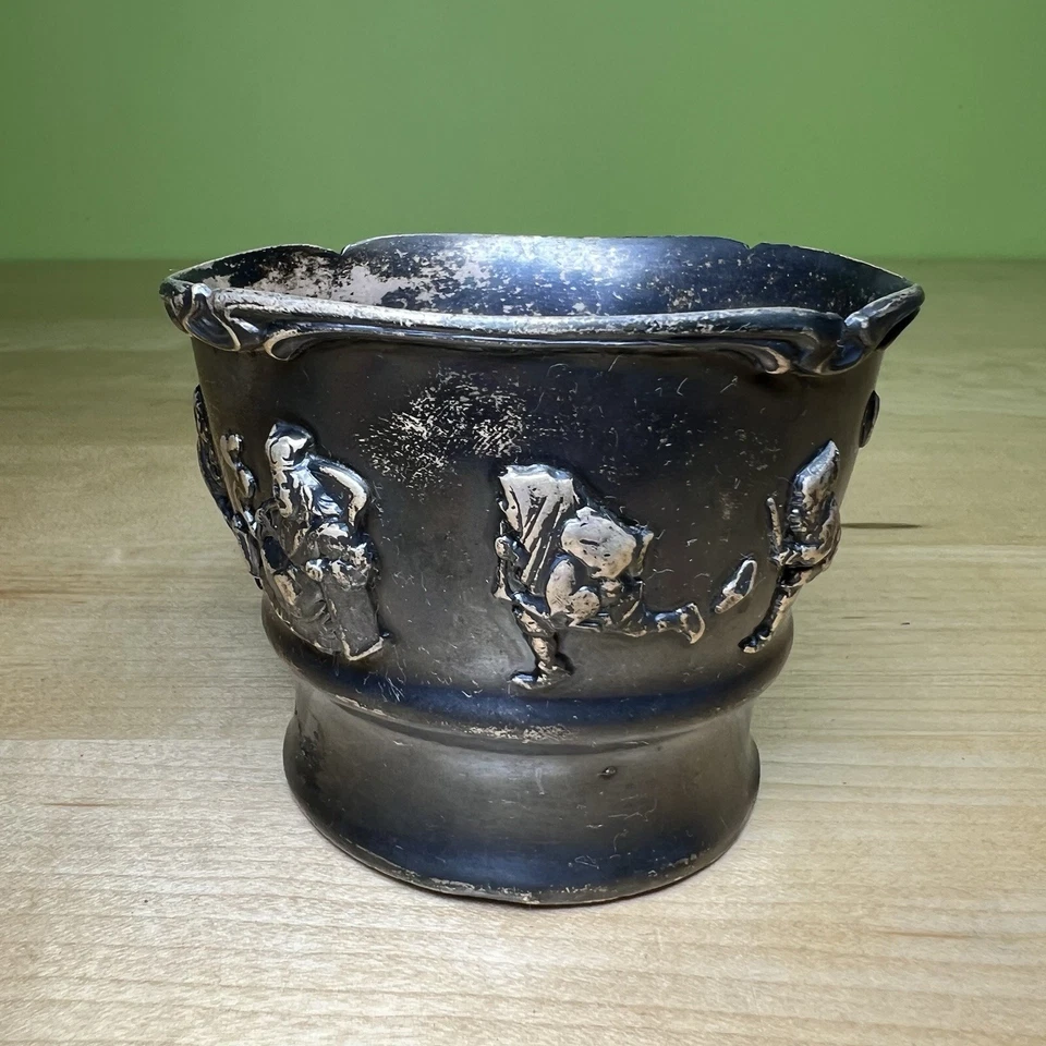 Taza infantil Gorham Old King Cole plata esterlina figura antigua época victoriana Foto 2 de 4