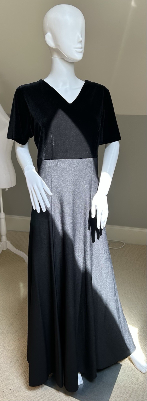 Southeastern Performance Apparel Leisha Concert D… - image 1