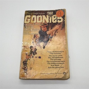 洋書／映画グーニーズ　ペーパーバック　Coronet books The Goonies Book | eBay