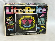 Brand New Lite Brite Mini 92 Pieces Travel Size Lights Up Retro Toy by Hasbro