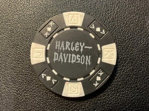 Harley Davidson - Skull and Crossbones Poker Chip