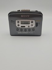 Sony Walkman WM-FX425 Auto Reverse AM/FM Radio Portable Cassette Player