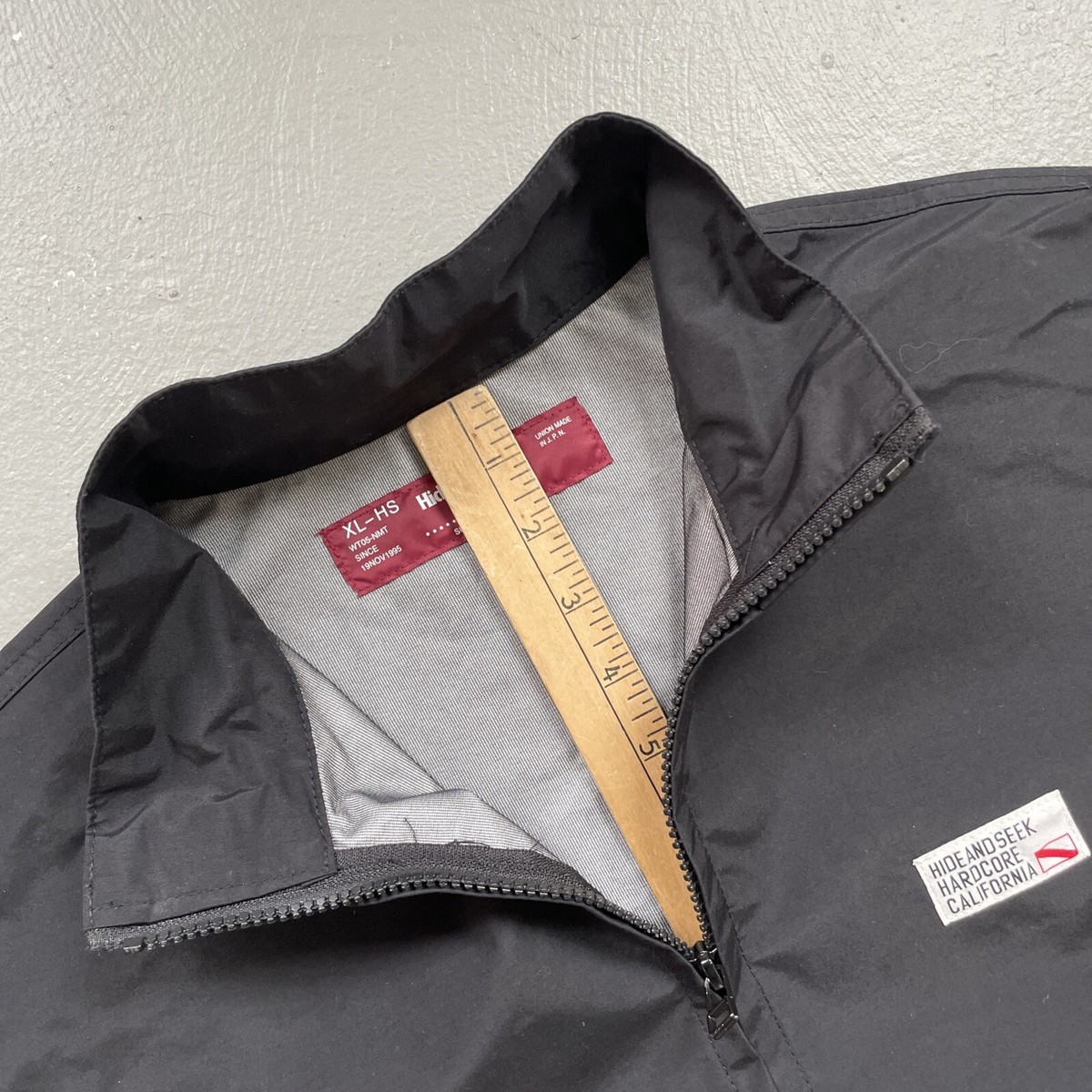 新品 HIDE AND SEEK Nylon Zip Jacket（破格値下げ】 AND HIDE SEEK