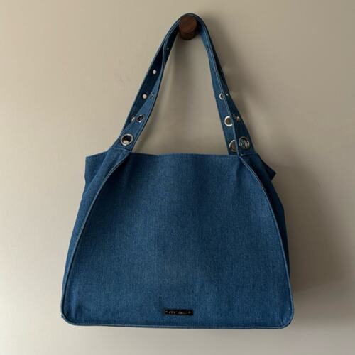 EUC BETSY JOHNSON LARGE DENIM SKULL TOTE BAG WITH GUNMETAL GROMMETS - Picture 3 of 12