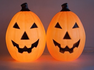 Vintage 20.5” Halloween Blow Mold Pumpkin Jack O Lantern Light